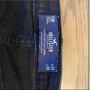 Very stretchy material!